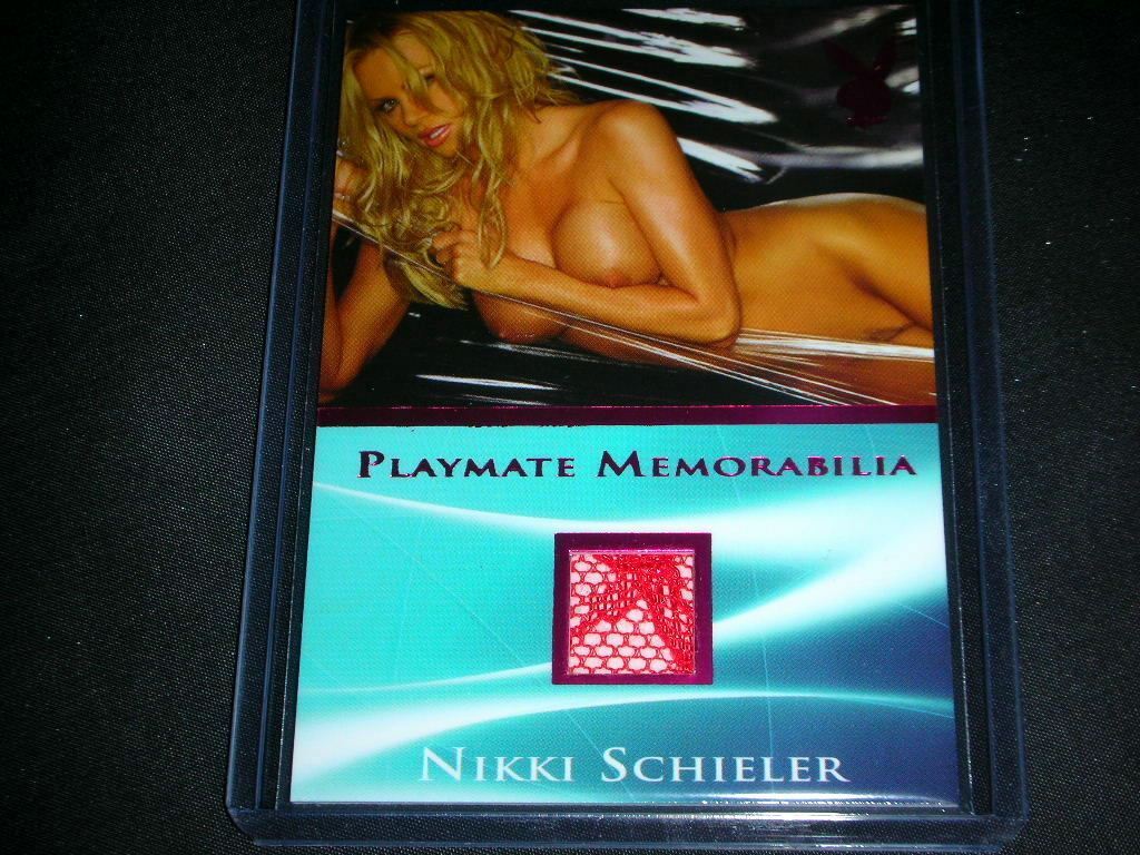 Playboy Wet & Wild 3 Nikki Schieler Pink Foil Memorabilia Card