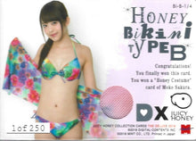 Load image into Gallery viewer, Juicy Honey The Deluxe 2018 Moko Sakura Honey Bikini Type B Card
