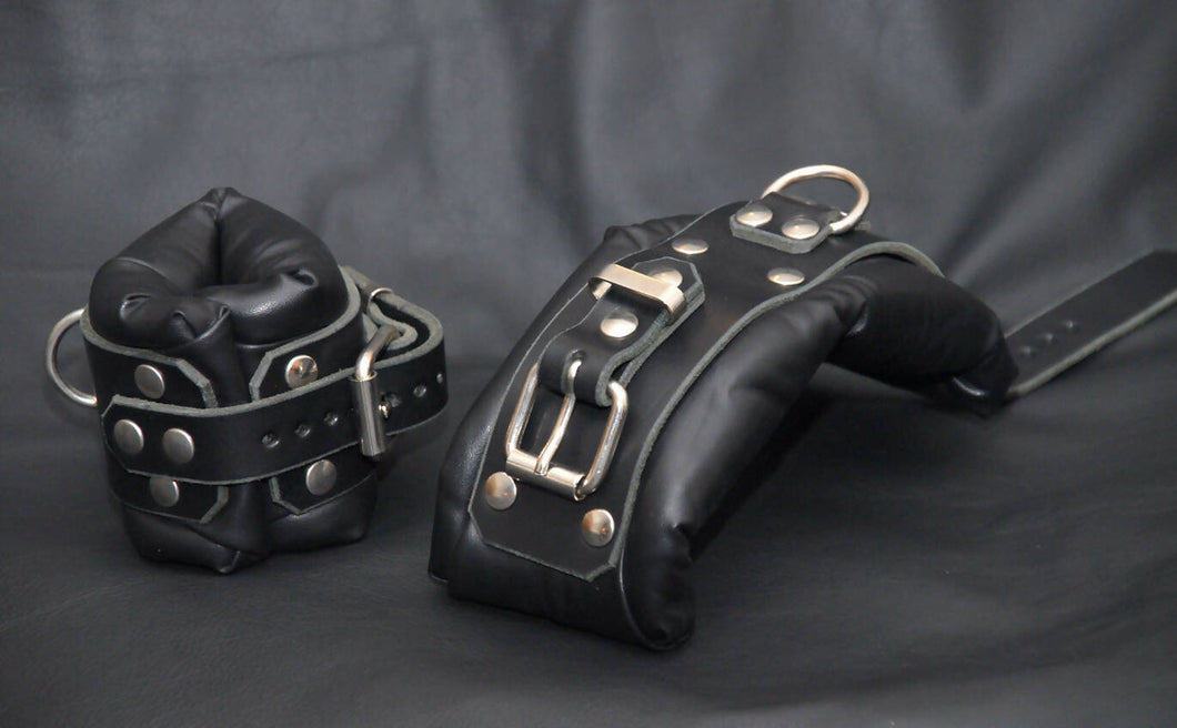 Bondage Padded Wrist Restraints with roller buckle and D ring - Black Leather - BDSM